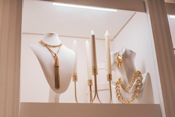 Comment choisir une boîte à bijoux ancienne et vintage ?