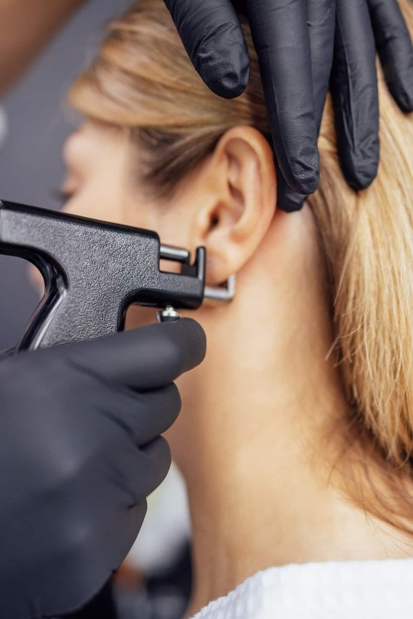 Piercing oreille : quels sont les matériaux utiliser pour les bijoux ?